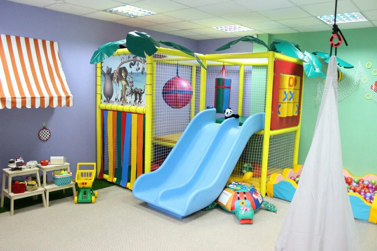 Детская игровая комната. Детская поликлиника челябинск сахарова. Гбоу школа 806 отделение 2 москва. Детский садик киров топтыжка. Калуга улица генерала попова 7.