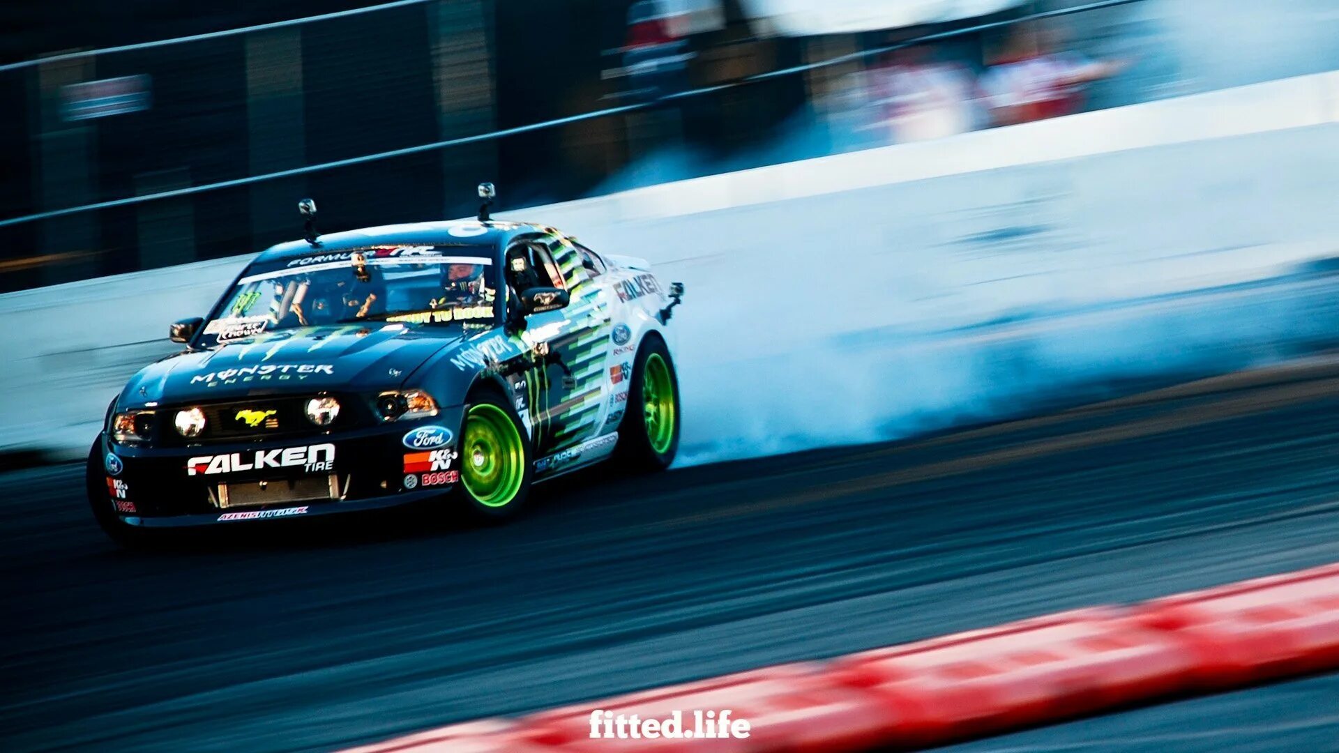 Drift windows. Форд Мустанг дрифт. Monster Energy Ford Mustang RTR. Ford Mustang RTR. Mazda rx7 Formula Drift.