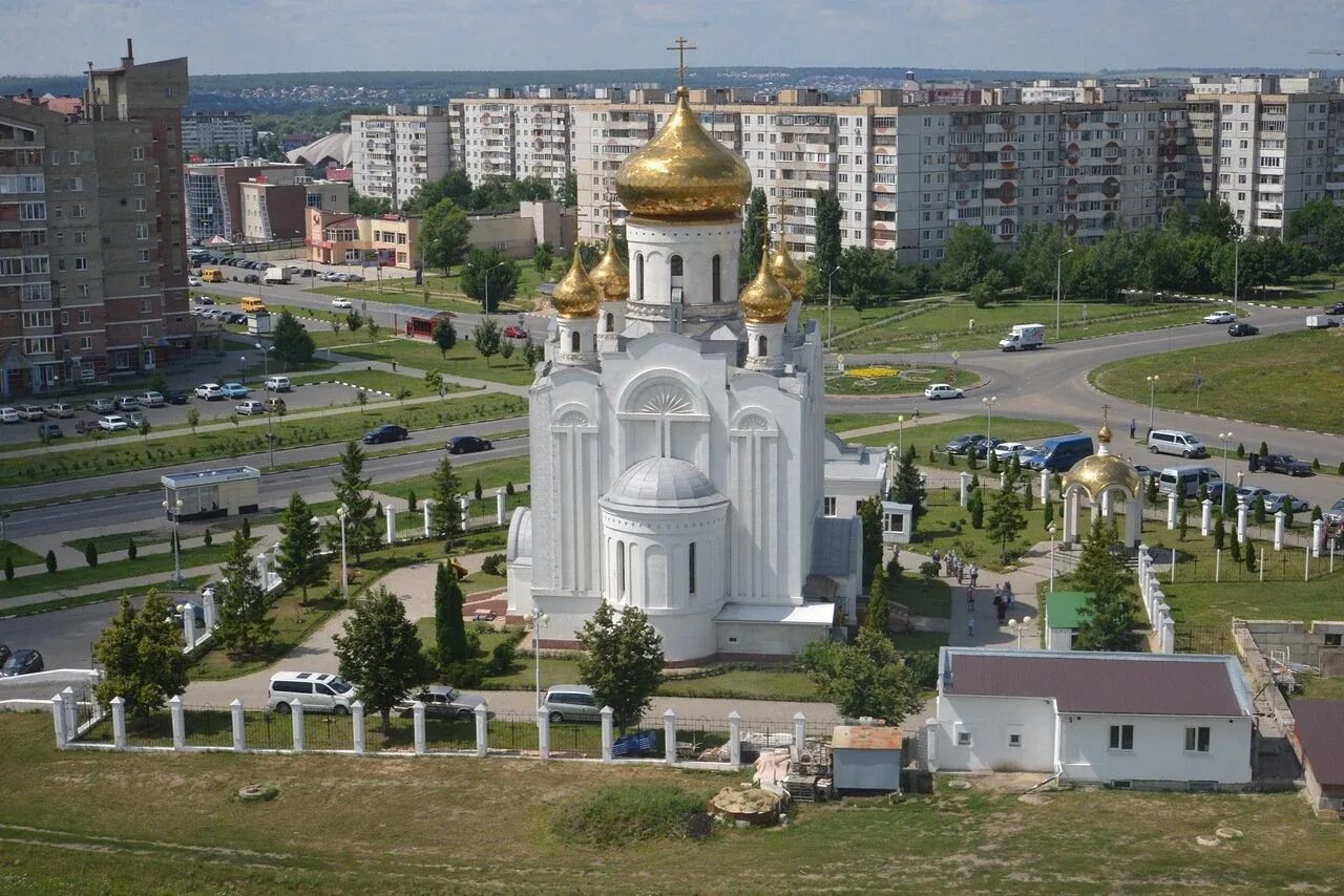 Оскол фото. Храм Рождества Христова старый Оскол. Город старый Оскол Белгородской области. Город старый Оскол достопримечательности. Старый Оскол исторический центр.