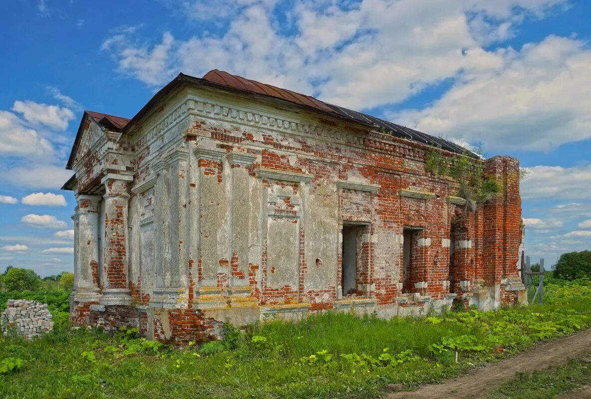 П никольское костромского. Церковь Николая Чудотворца (Елабуга). Церковь Николая Чудотворца в Софии. Церковь Николая Чудотворца в Лужском районе. Храм Николая Чудотворца в Ломоносове.