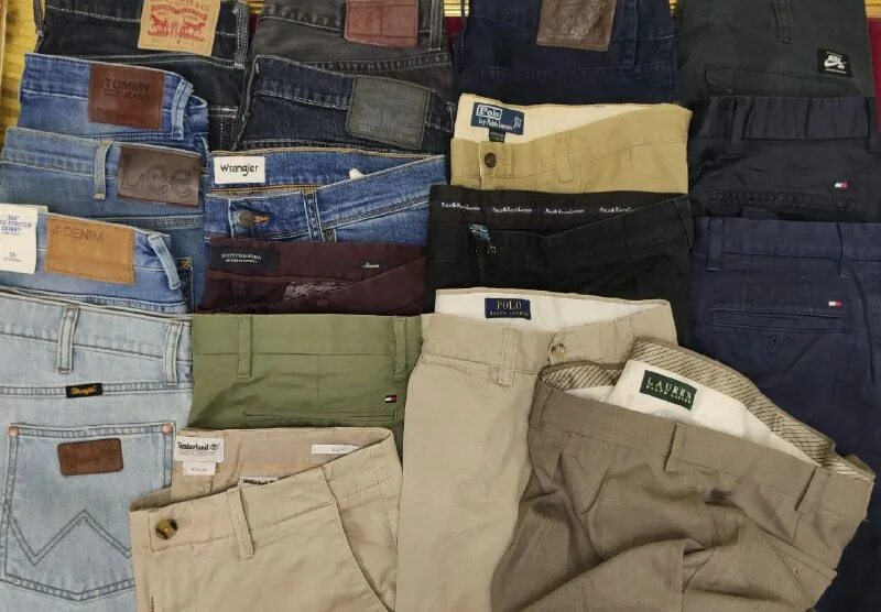 Телеграмм секонд хенд. Секонд хенд очки. Секонд хенд клубная. Гараж секонд хенд. Витрина секонд хенд.