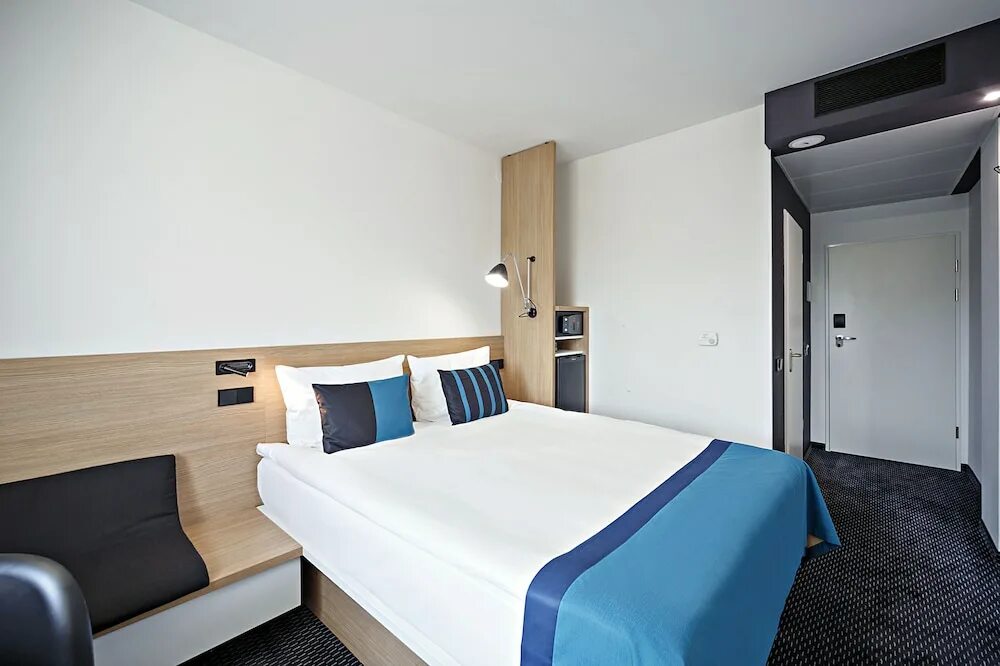 Bonhotel минск. Отель bonhotel минск. бонотель 3. бонотель минск гостиница номера. бон отель минск официальный сайт.