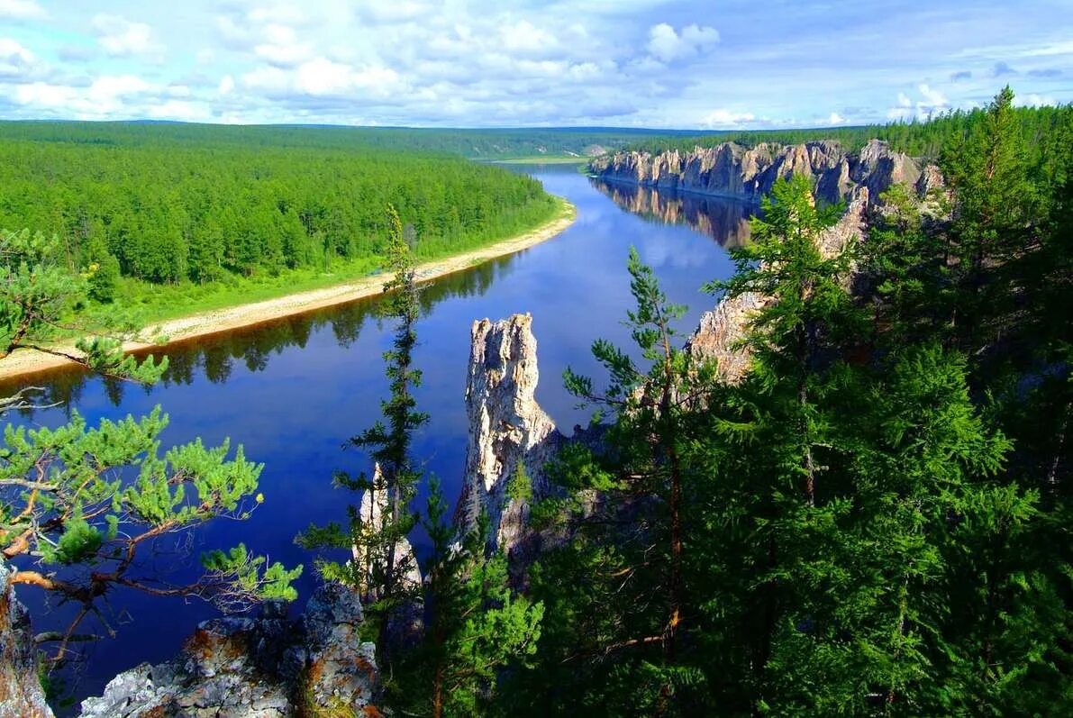 Саха-Якутия река Амга. Республика Саха Якутия река Лена. Республика Саха Якутия природа. Якутия Тайга река Лена. Пермь якутия