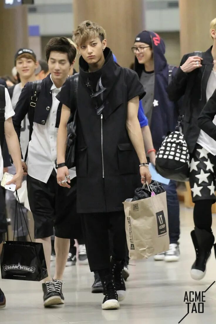 Hainan airlines парк самолетов. Аэропорт циндао китай. Аэропорт циндао. Tao аэропорт. Аэропорт пекин дасин.