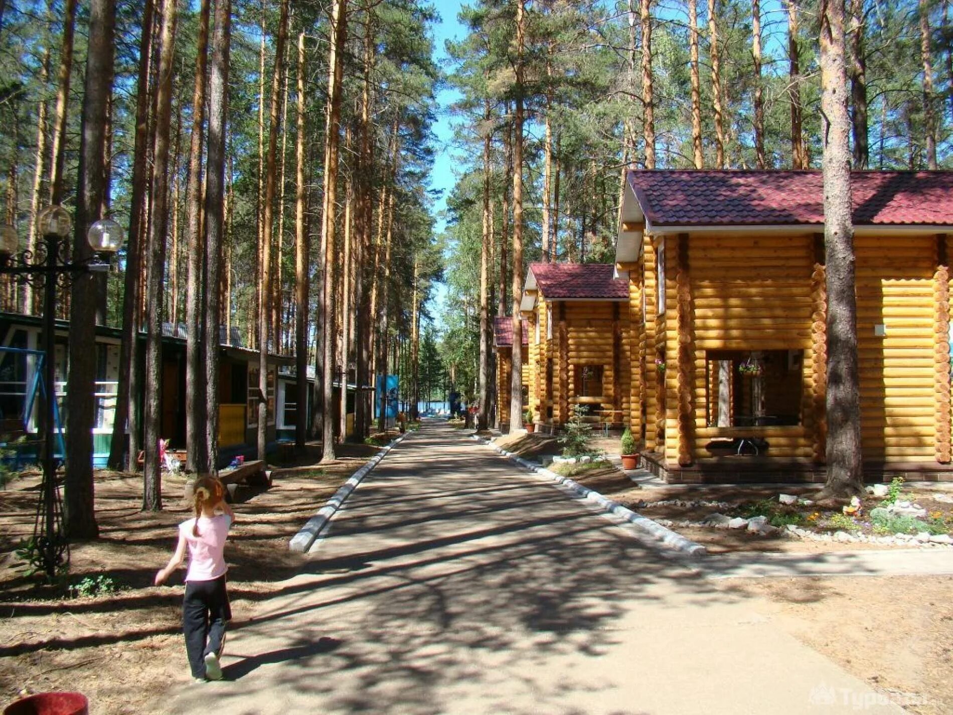 Заборье пермский край. Раздолье чайковский домики. Спортивная база раздолье чайковский. База отдыха раздолье пермский край. Турбаза раздолье пермь.
