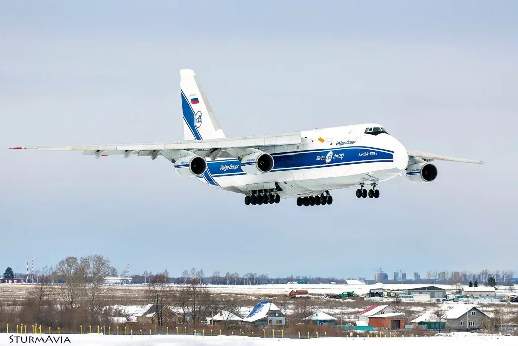 Грузовой военный самолет ан-72. Самолет чебурашка ан 72. Ан-26 ввс россии. Самолет чебурашка ан 72. Самолет чебурашка ан 72.