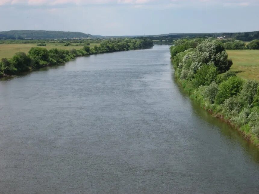 Река граница украины. Днепр река. Днепр равнинная река. Могилев река. Пойма реки Днепр.