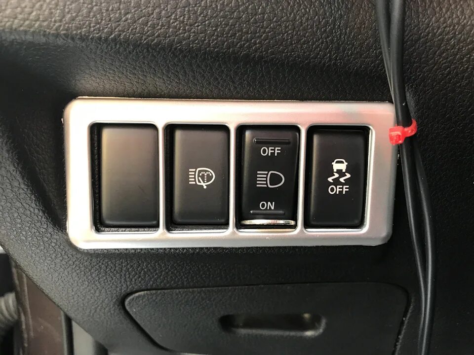 Кнопка т 2. Кнопки ниссан х-трейл т32. кнопка выключения esp nissan x trail.