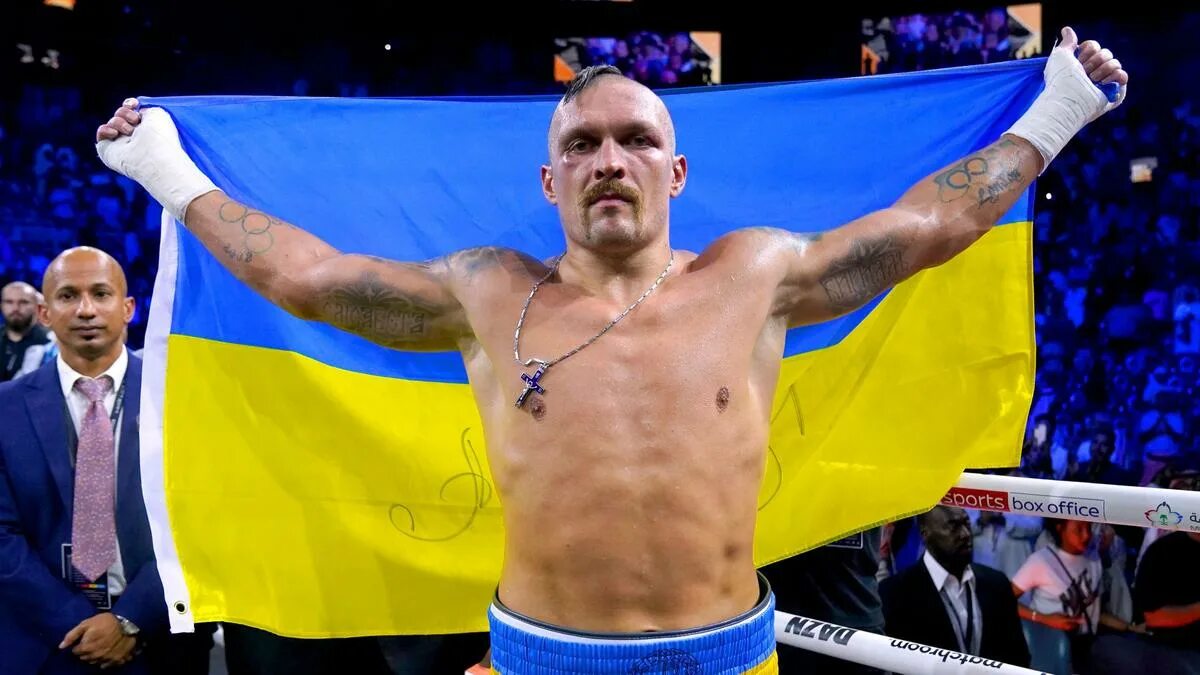 Боксер украины усик. Усик олимпийский чемпион. Боксер украины усик. Боксер украины усик. Боксер украины усик.