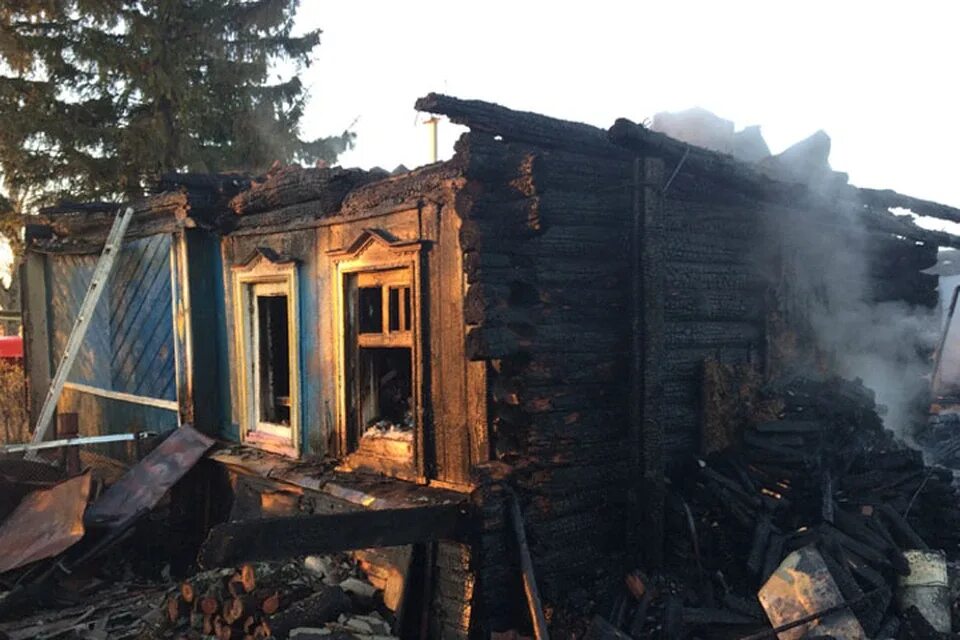 Пожар в анкудиновке нижний новгород. Дом горит. Пожар в анкудиновке нижний новгород. Пожар в доме. Пожар в анкудиновке нижний новгород.