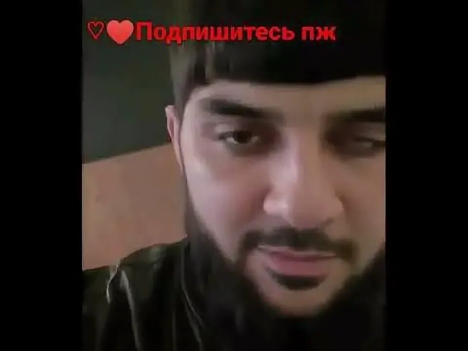 Глаза итляшева что с ним. Что с глазом у ислама итляшева. итляшев. очки ислама итляшева.
