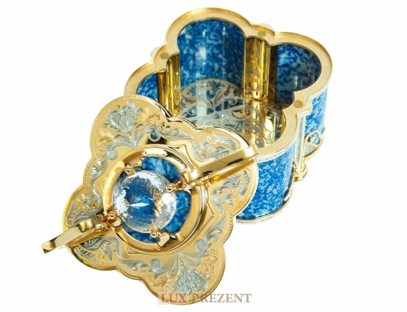 Шкатулка с сапфиром. Шкатулка из малахита и долерита для украшений. Шкатулка соблазна. Шкатулка крутящаяся. Гайд шкатулка соблазна.