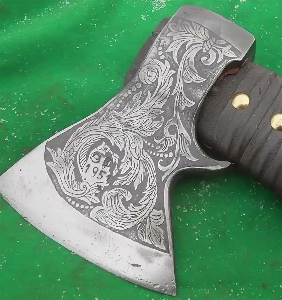 Баварский боевой топорик. Лесной томагавк. Топор немецкий вов. Немецкий валочный топор вермахта. Читать время секир железные волки.