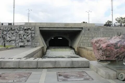 Плотины в екатеринбурге из какого дерева