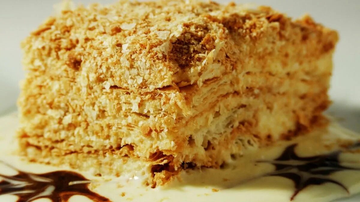 200 грамм наполеона это. Заварной крем классический для наполеона. Песочный наполеон. Песочный наполеон. Заварной крем для наполеона.