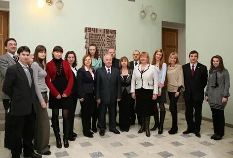 Работник мида