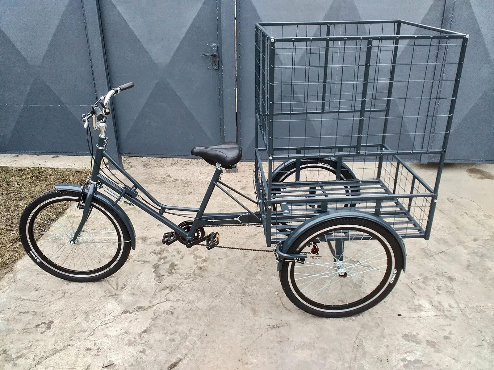Грузовой велосипед трехколесный 1998. Велосипед грузовой трехколесный schwinn. Велосипед грузом. Карго байк грузовой велосипед. Карго байк грузовой велосипед.