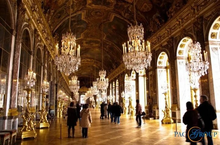 Версаль концовка. Версальский дворец в Париже короля. Оранжерея Версаля внутри. Экскурсия в Версаль. Туристический маршрут Версаль дворец.