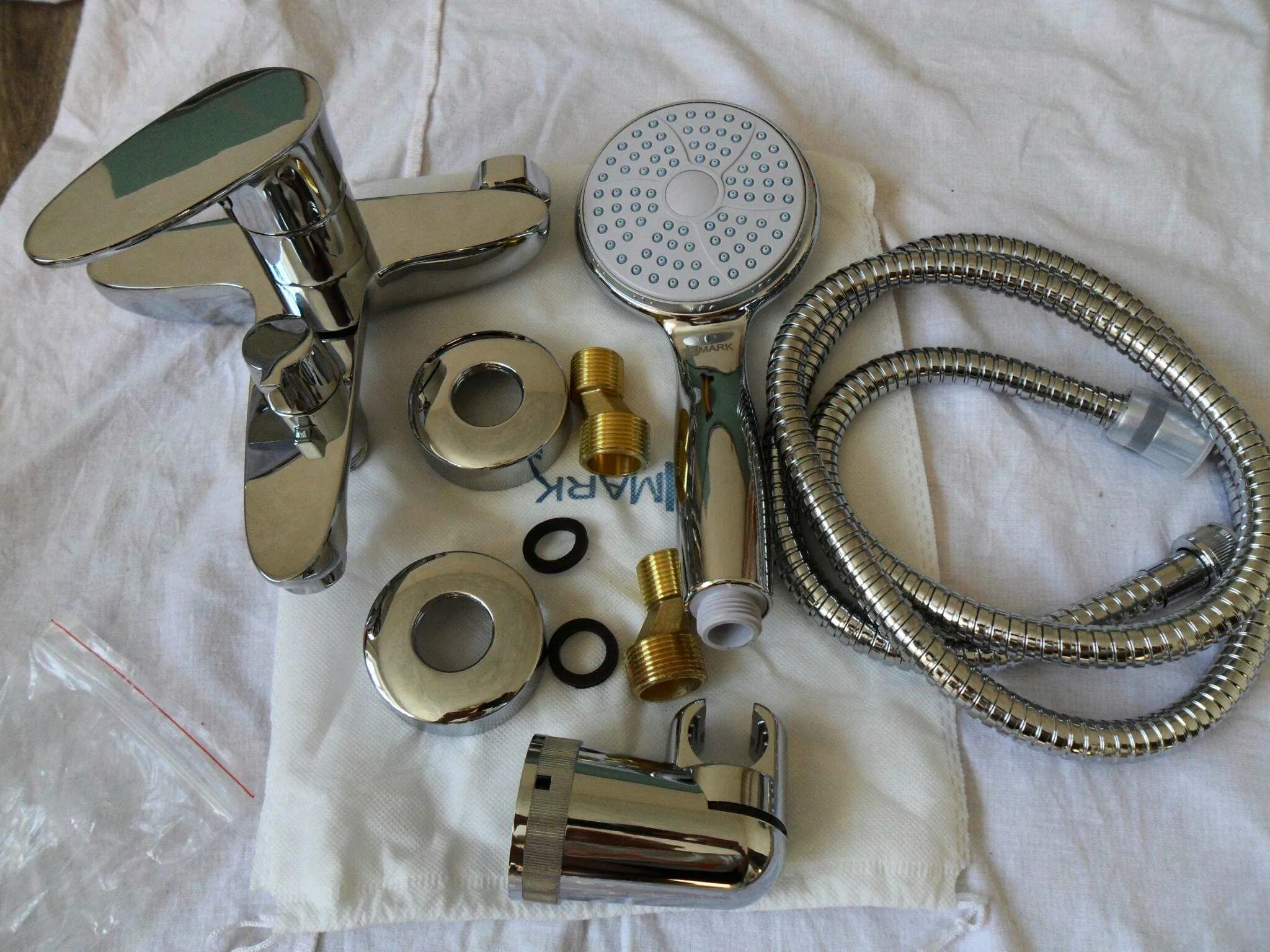 Lm0214c lemark. Смеситель lemark nero lm0214c для ванны. Лемарк 9001 смеситель. Смеситель lemark nero lm0214c для ванны с душем. Lm0214c lemark.