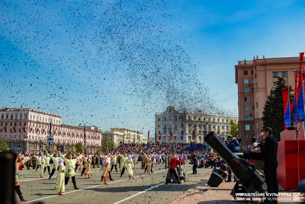 5 мая челябинск. Фоторепортаж 9 мая Челябинск. Площадь революции Челябинск. 9 Мая 2023 Челябинск. Парад 9 мая Челябинск.