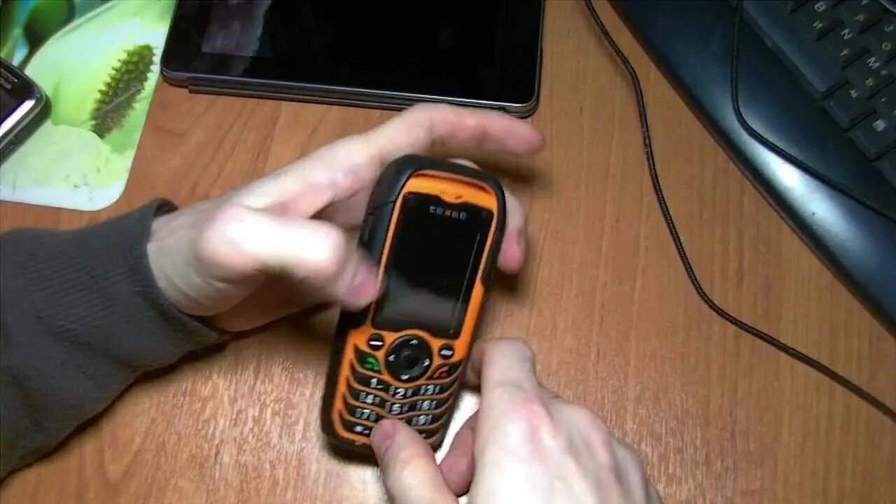 Телефоны texet обзор. Texet tm-510r. texet -510. телефон с антенной texet. texet tm 205.