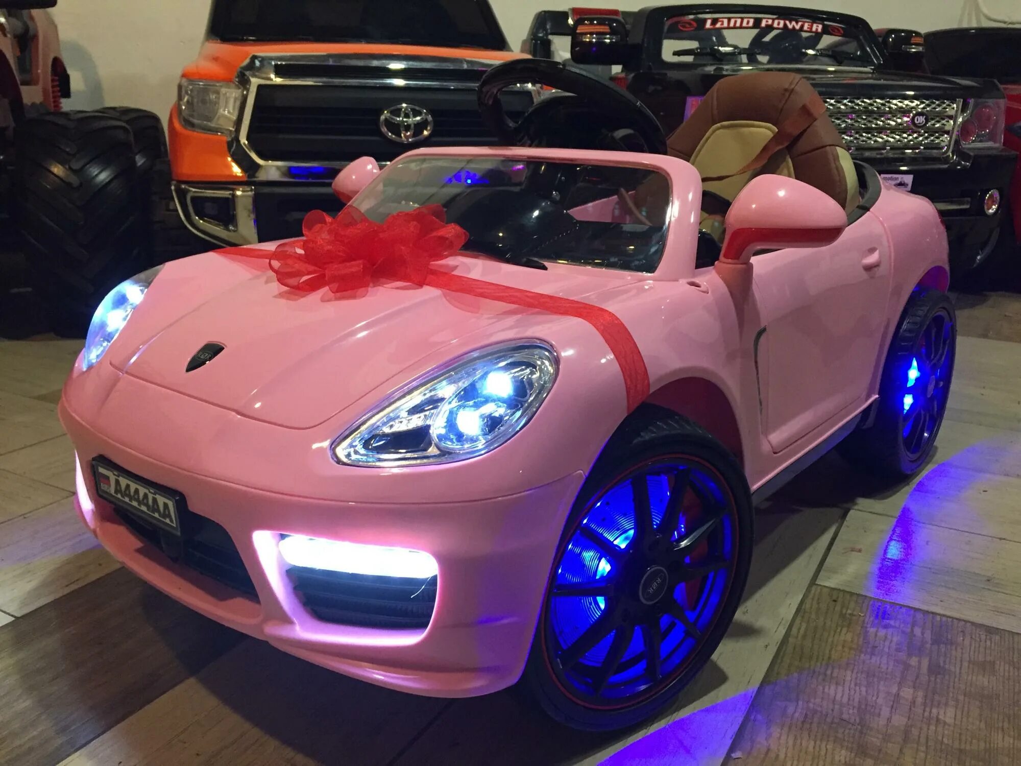 Электромобиль Porsche Panamera a444aa розовый. Порше Панамера детский электромобиль. Порш розовый детский. Детский электромобиль a007mp. Электромобиль детский спб