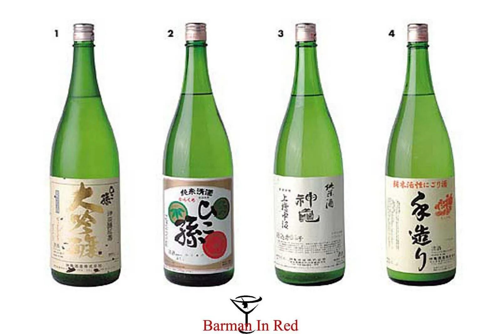 Hakushika sake. Японский напиток саке. Рисовое вино саке.