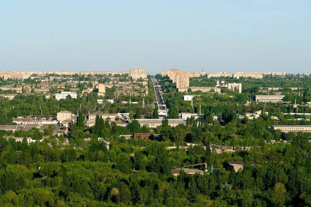 Дк краматорск. Гостиница краматорск в краматорске. Славянск краматорск. Славянск донецкая область вектор. Краматорск достопримечательности города.