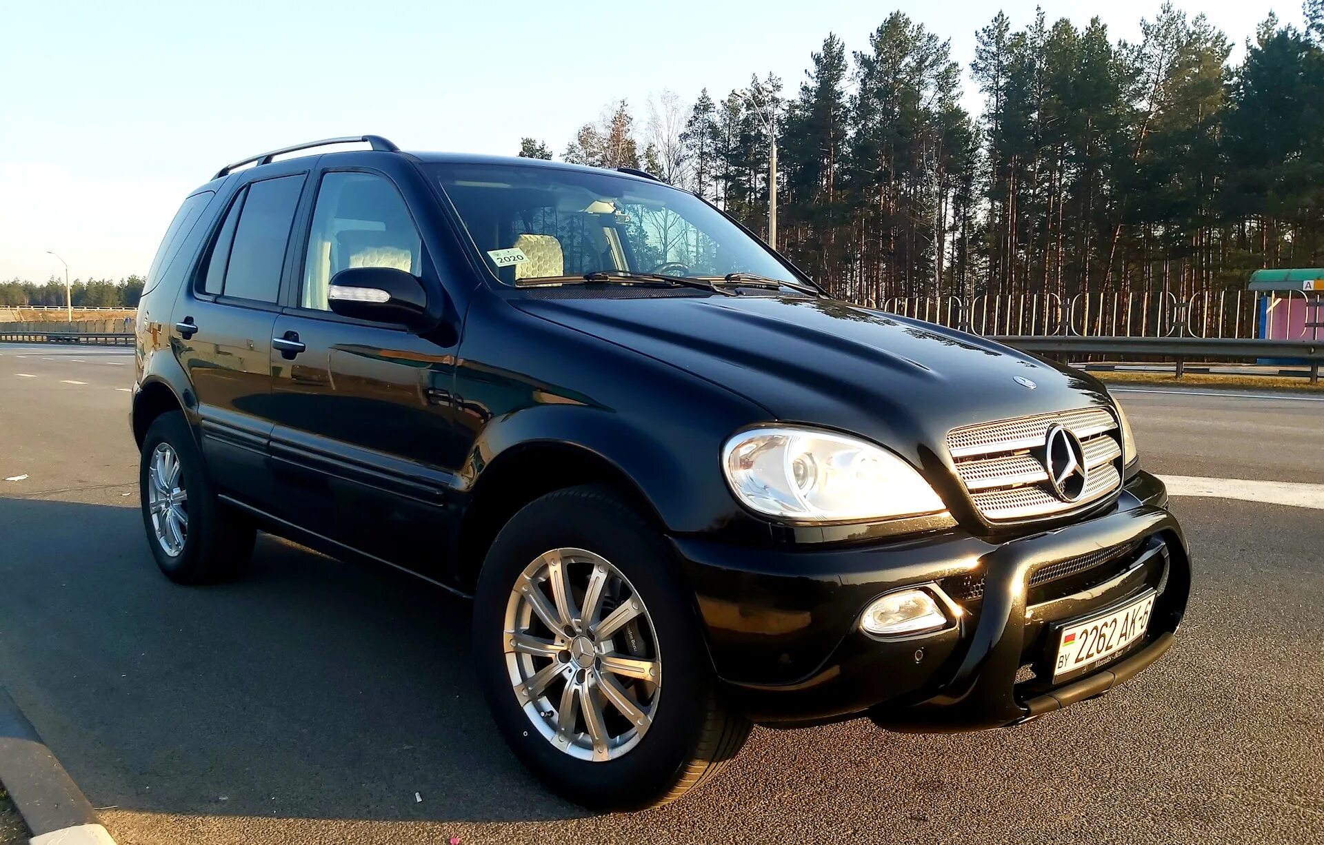 Куплю мерседес w163. Mercedes ml 163. Мерседес мл 163 кузов. Mercedes-Benz m-class w163. Mercedes ml в 163 кузове.