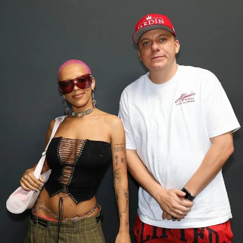 Doja cat planet her. доха кэт. певица doja cat максим. Doja cat bottom. певица doja.