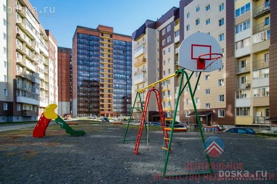 Мясниковой 35 новосибирск. Мясниковой 35 новосибирск. Стрижи на родниках новосибирск. Мясниковой 4/1. Ул мясниковой 30 новосибирск.