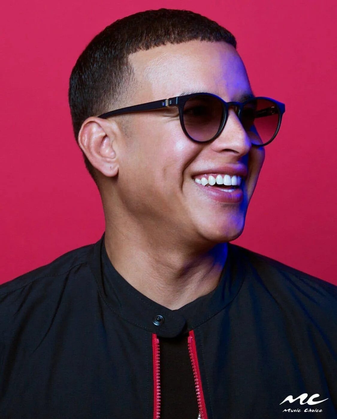 Daddy yankee voy. Дэдди Янки. Дэдди Янки стрижка. Daddy Yankee 2023. Daddy Yankee фото.