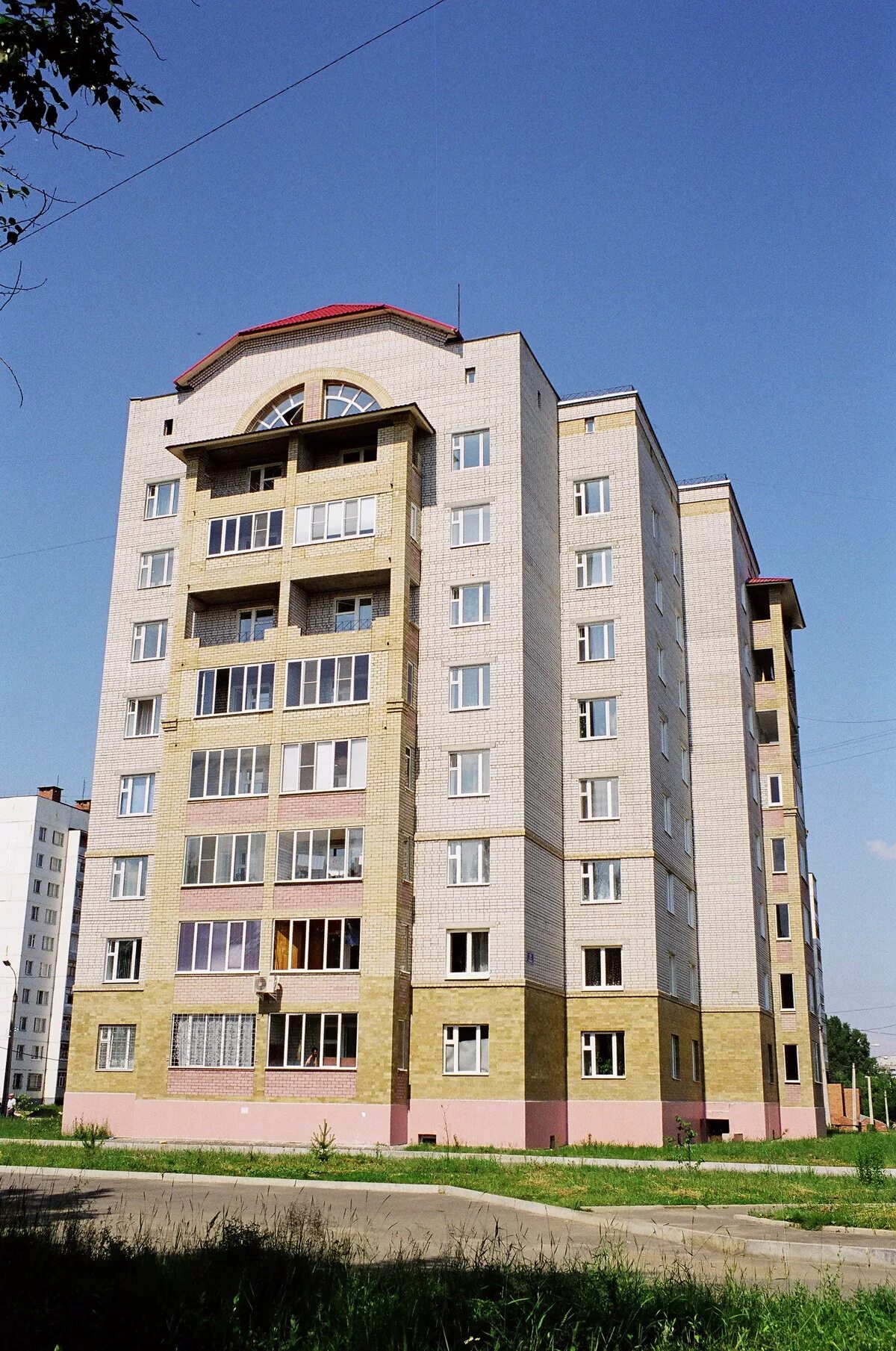 Рыбинск жилой дом. Красивые дома Рыбинска. Турецкий дом Рыбинск. Каскадный дом Рыбинск.