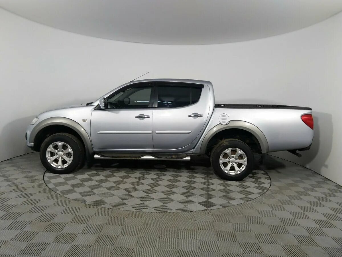 Mitsubishi l200 IV Рестайлинг. Мицубиси л200 2014. Mitsubishi l200 длинный кузов. Led Mitsubishi l200 2014. Куплю мицубиси л 200 б у