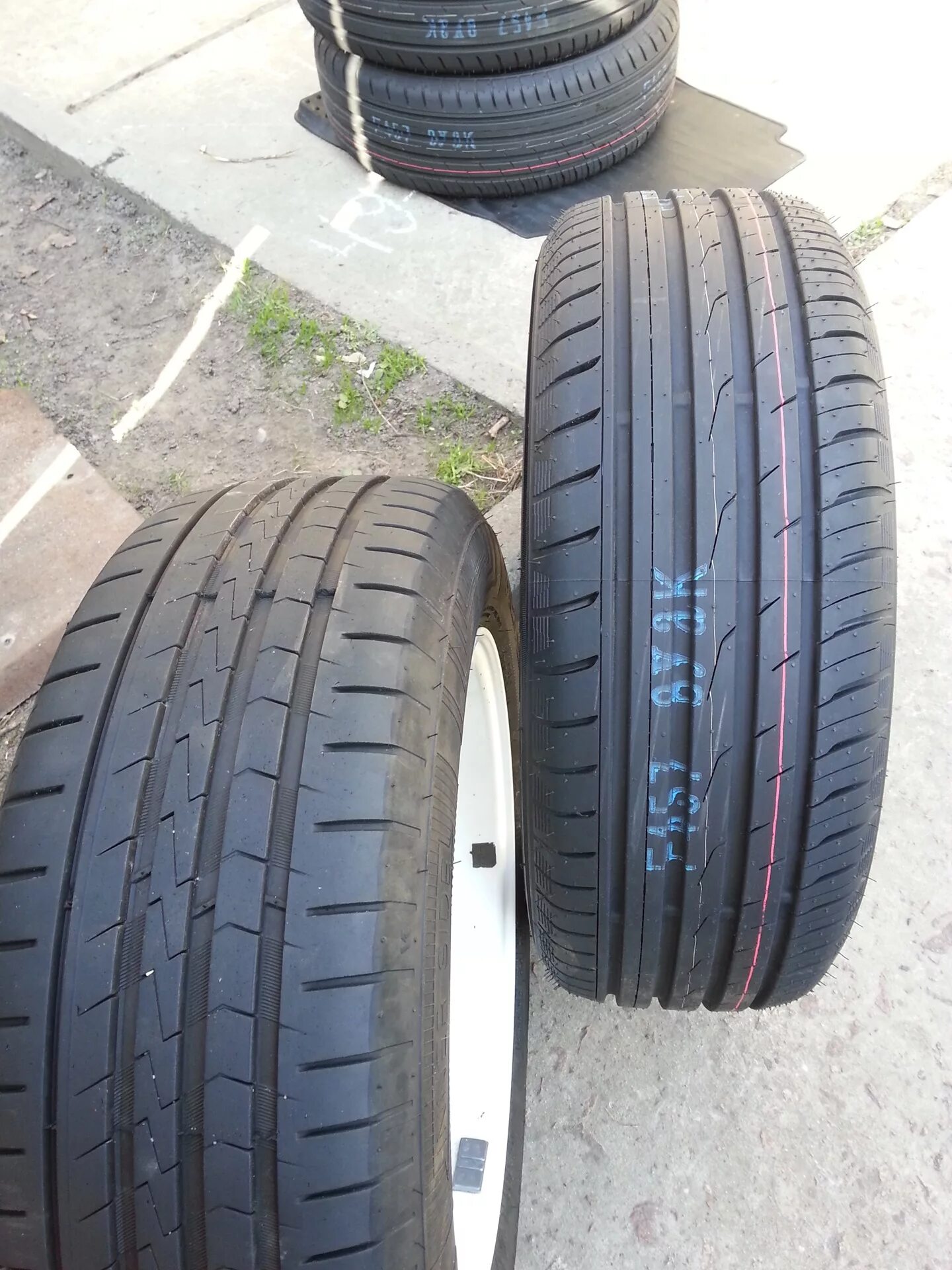 Шины 185 60 14 r. Toyo 185/60/14 cf2. toyo proxes cf2 r14. 185/60/14 toyo proxes cf2. toyo proxes cf2 185/60 r14.