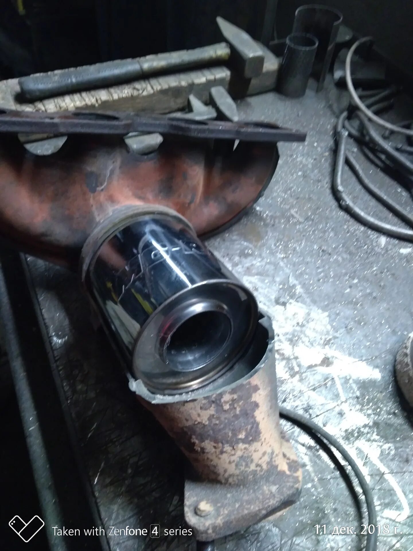 4. Удалить катализатор соренто. 4 бензин 2020. Катализатор киа соренто 2. Катализатор kia sorento 2008 дизель.