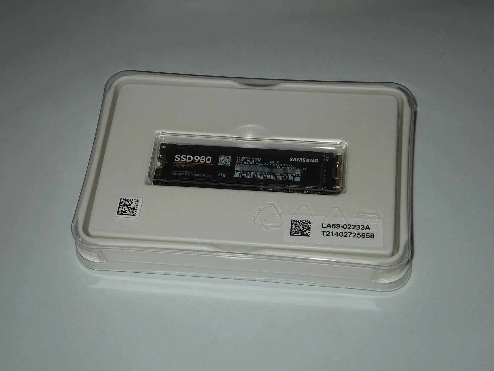 Samsung ssd 980 1tb. Samsung 980 mz v8v1t0bw 1 тб. 1000 гб ssd m. Ssd samsung 980 mz v8v1t0bw. 1 тб ssd диск samsung 980.