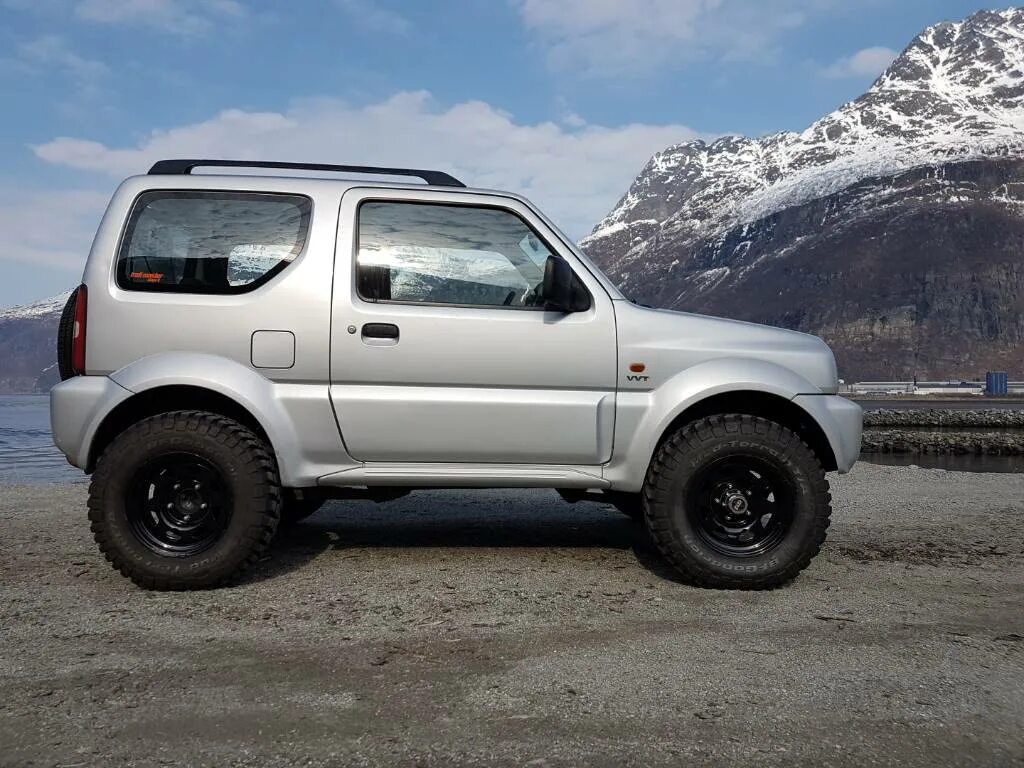 Колесо jimny. Джимни. Suzuki jimny оффроад. Джимни размер колес. Jimny 0.
