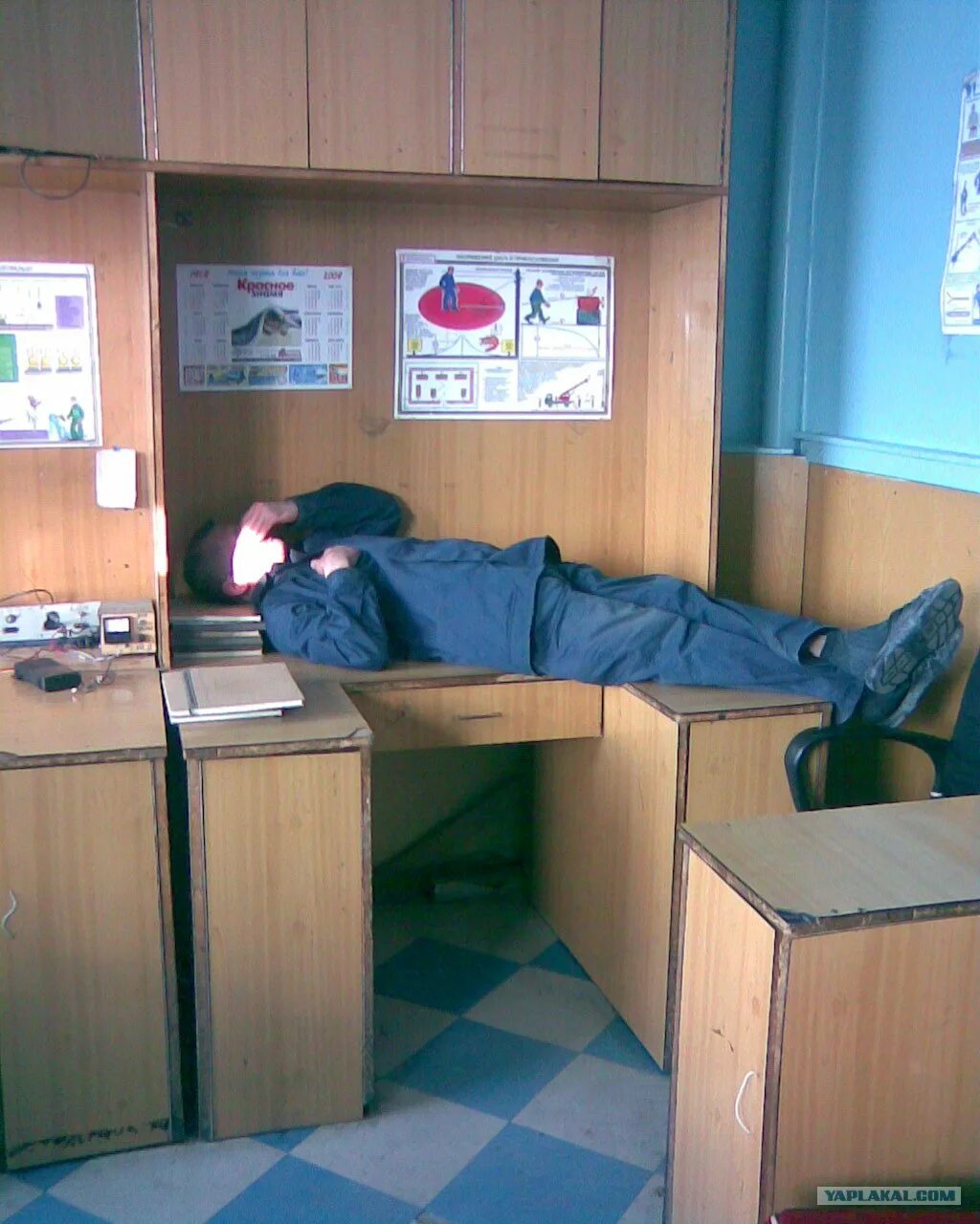 Без палева спящую