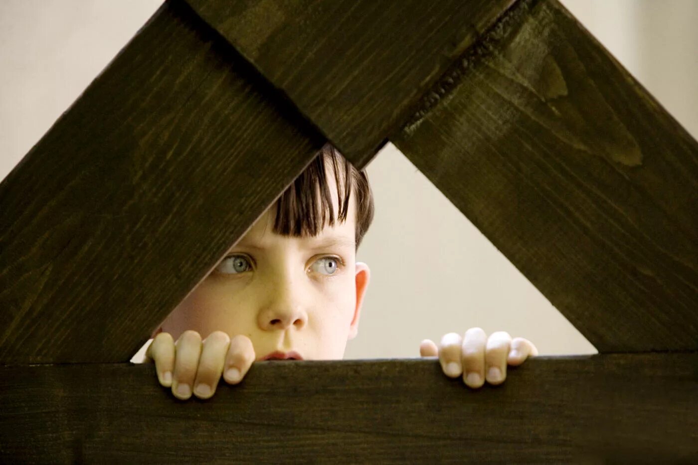 The boy often. Фильм the boy 2015. The boy often. The boy 2016 фильм. Эйса баттерфилд мальчик в полосатой пижаме.