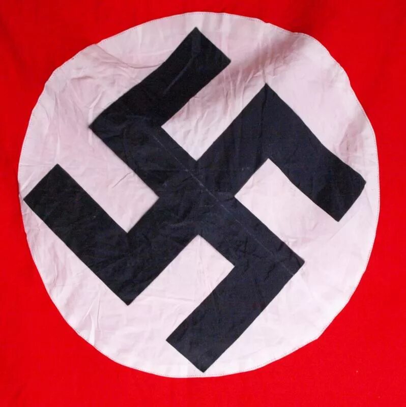 Флаг 3 рейха. Третий Рейх SS флаг. Флаг 3 рейха флаг 3 рейха. Штандарты SS 3 Рейх. Сс три