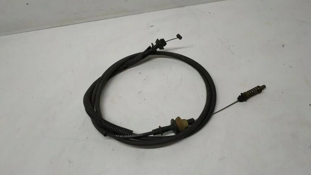 Тросик газа на форд. 6 1336029. 8. Трос газа ford focus 1 1. 8.