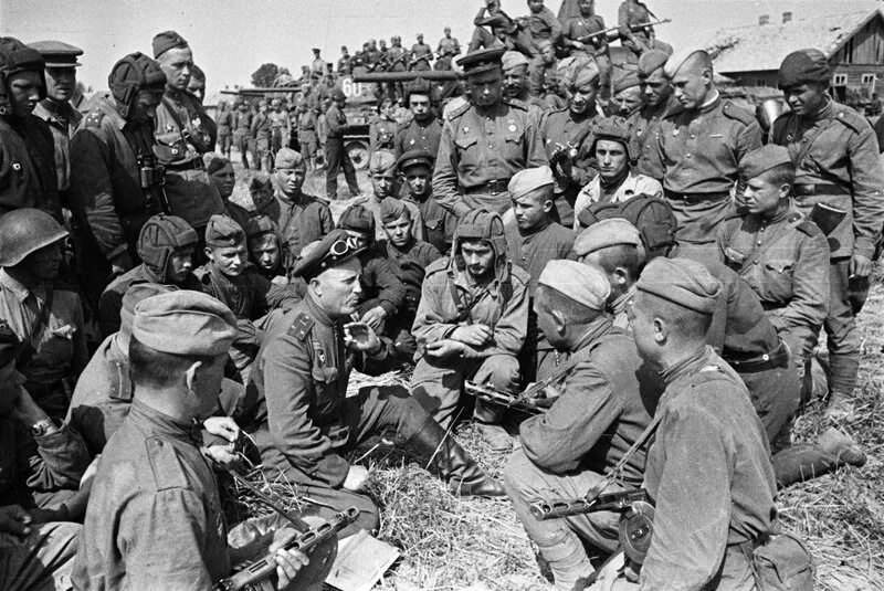 Проскуровско-черновицкая операция. В 1944 советские войска провели операцию. Освобождение румынии в 1944. Операция багратион 1944. Белоруссия 1944 багратион.