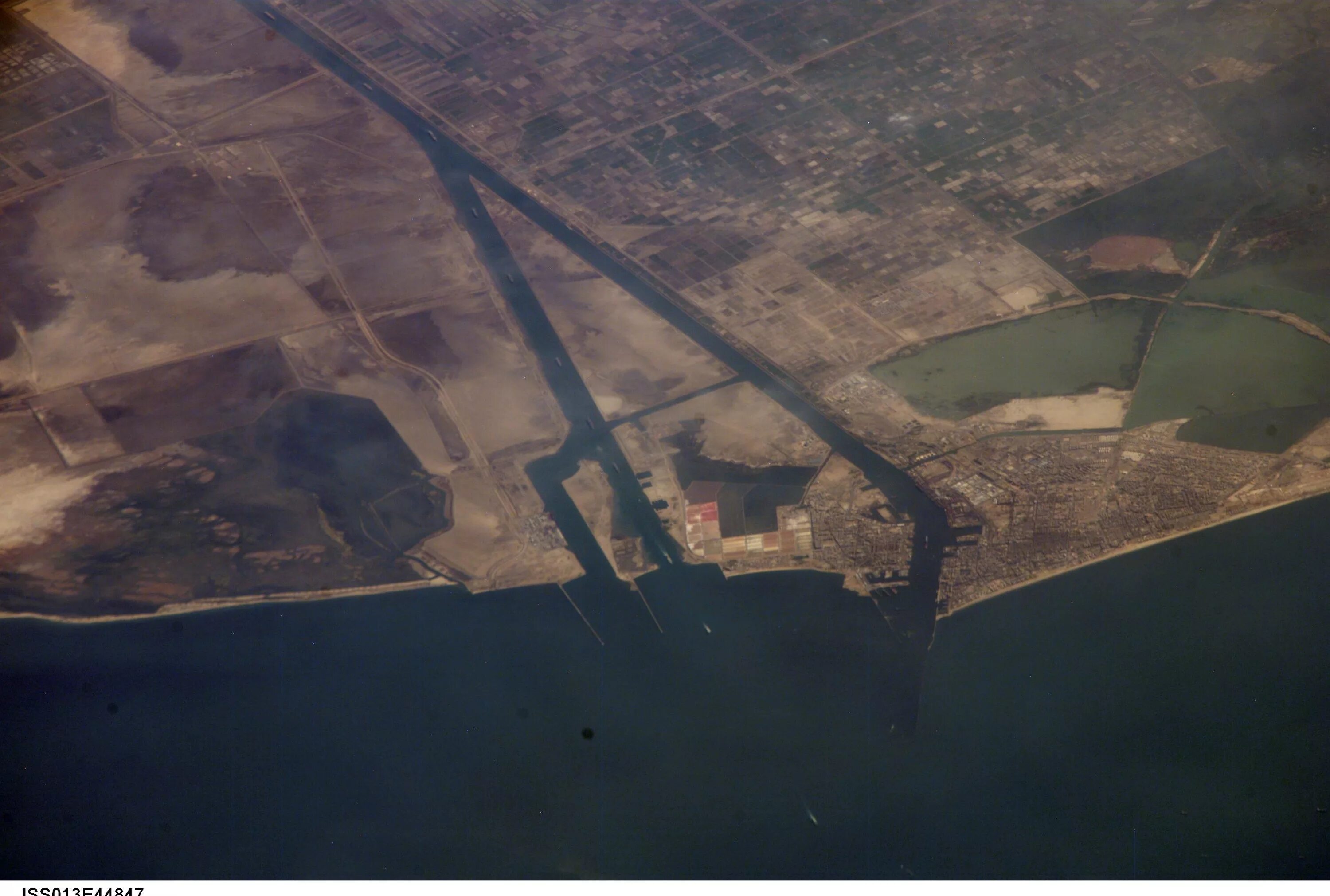 Суэцкий канал Египет. Порт Саид Суэцкий канал. Новый Суэцкий канал. Порт-Саид Египет.
