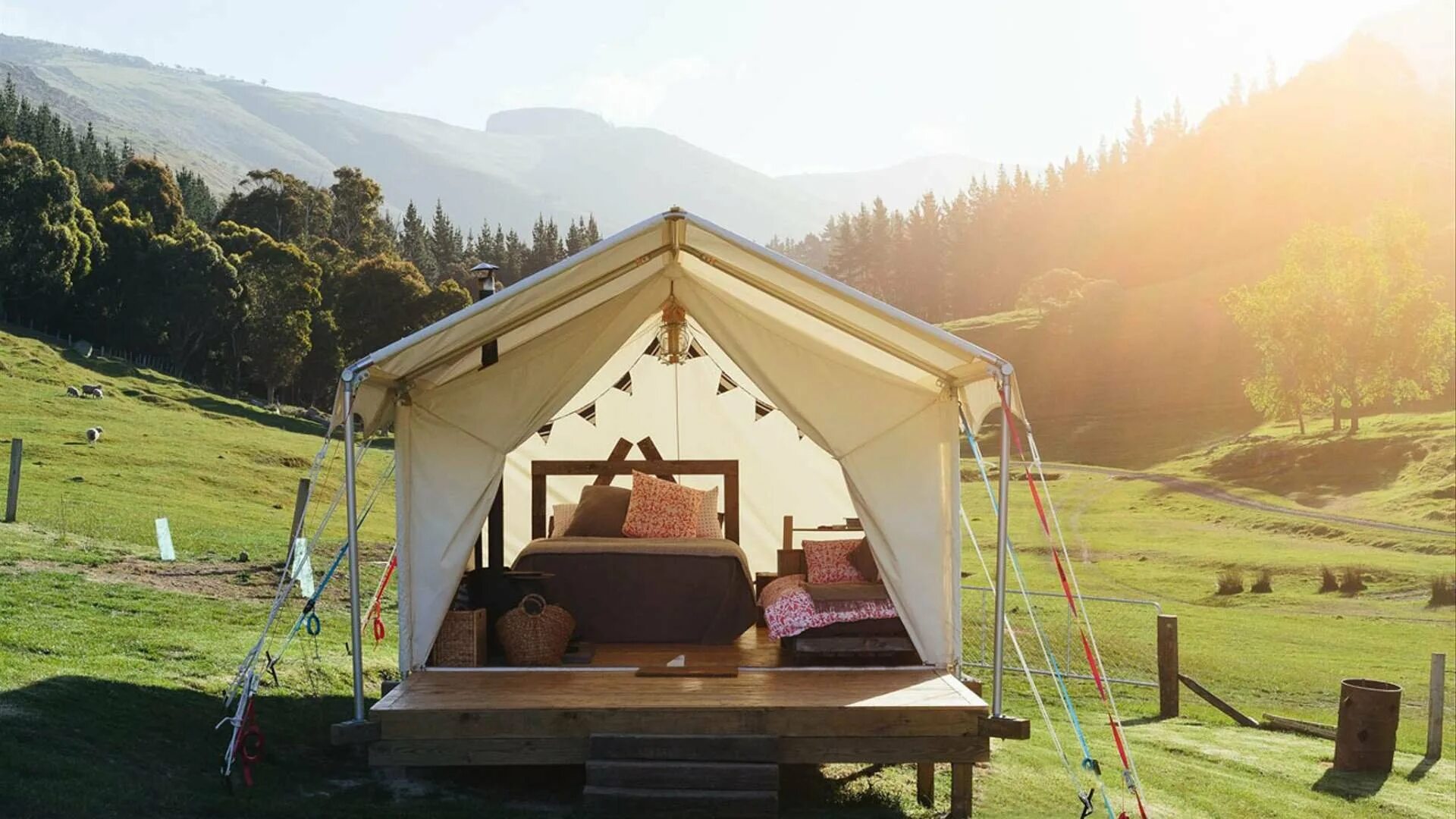 Глэмпинг беляус. Глэмпинг рыбачий полуостров. Вилли улей глэмпинг. Глэмпинг лох бро. Глэмпинг камское устье.