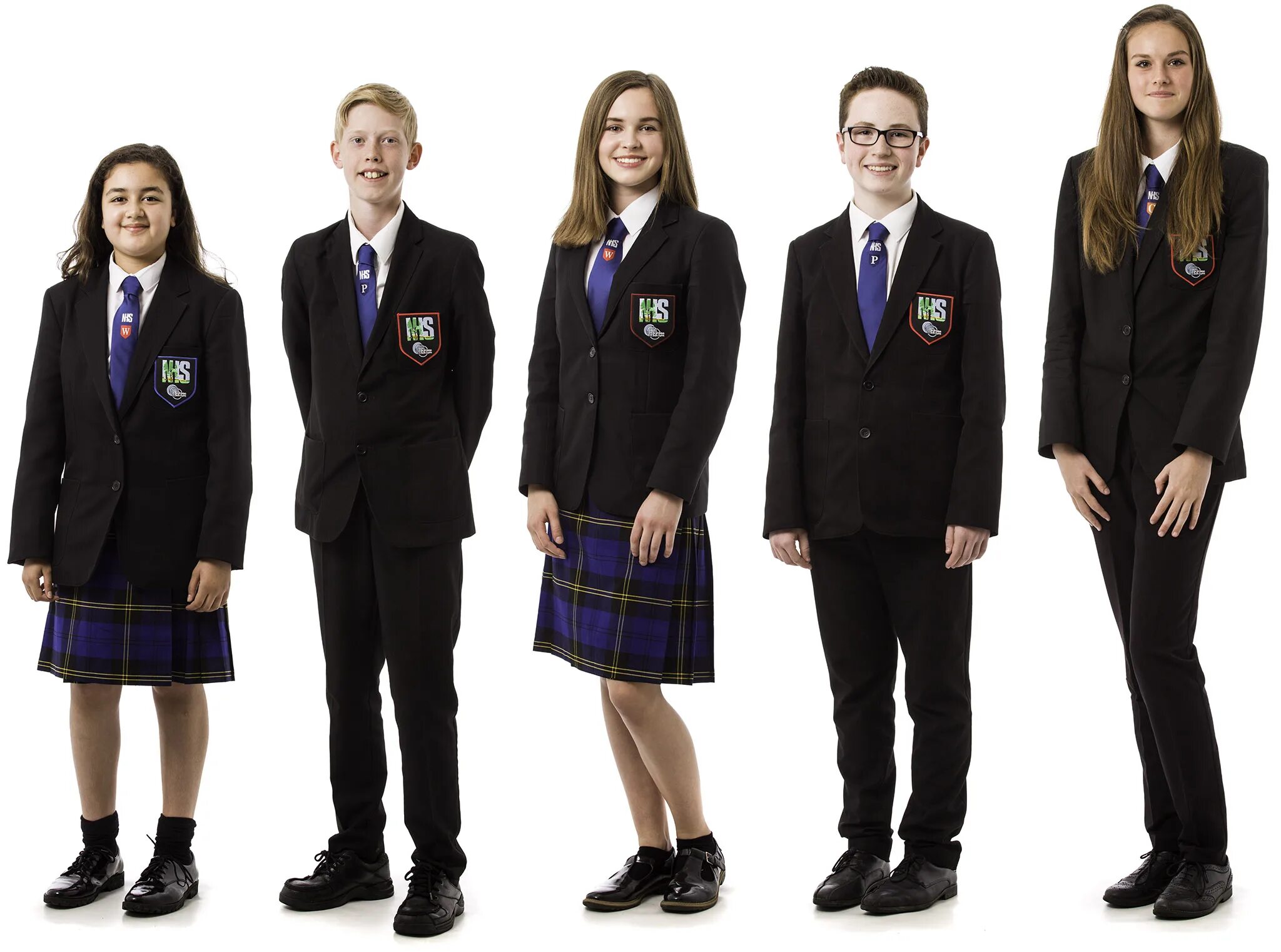 Школьная форма в румынии. Зачем нужна школьная форма в школе. Люблю носить форму. Люблю носить форму. Униформа нурсери скул в великобритании.