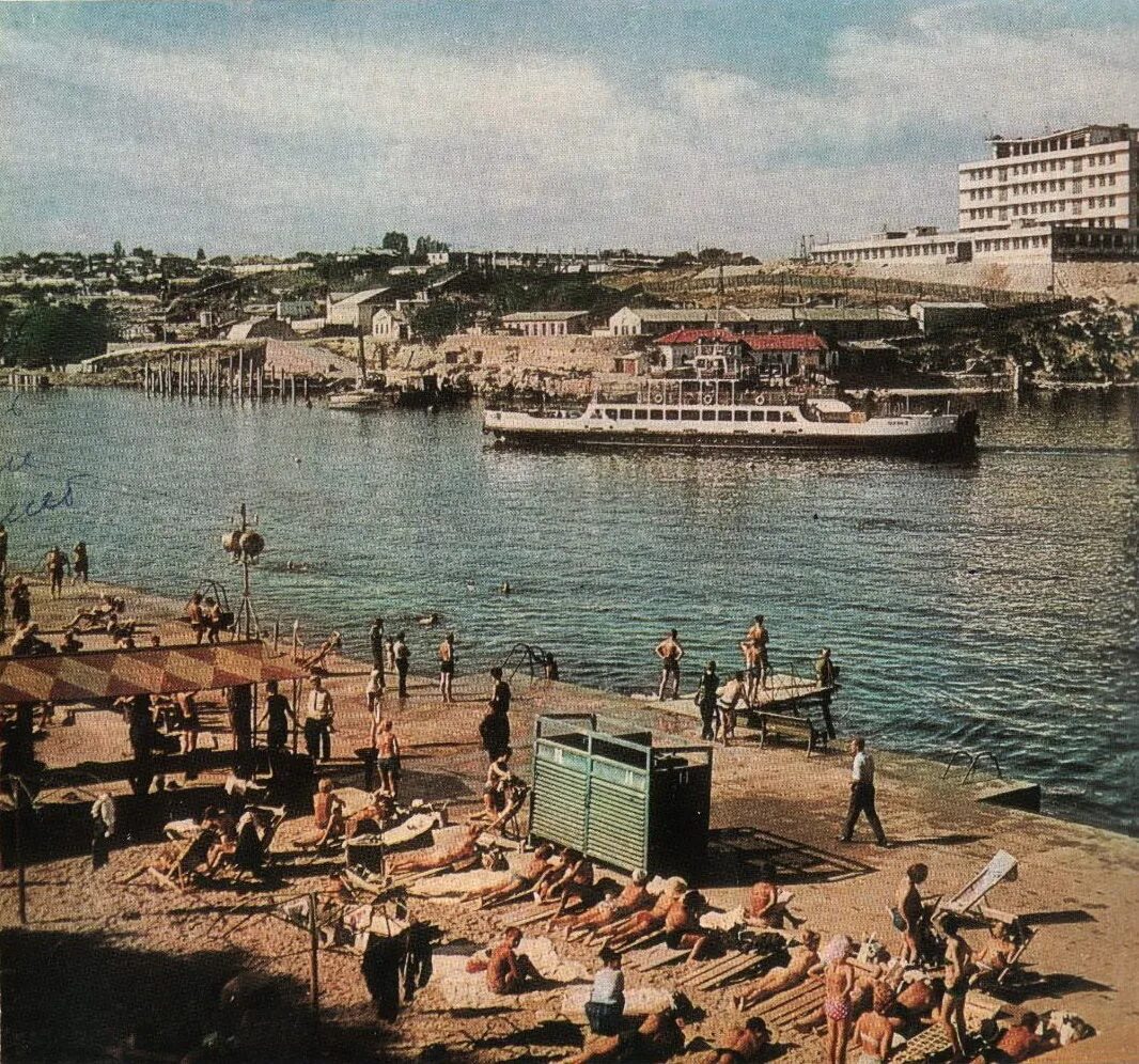 Артиллерийская бухта севастополь. Севастополь начало 20 века. Севастополь 18 века. Баркентина севастополь. Севастополь 60-е.