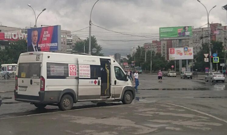 301 маршрутка новосибирск. Автобус 32 Новосибирск. Автобус 15 Новосибирск. Маршрутки Новосибирск. 72 Автобус Новосибирск.