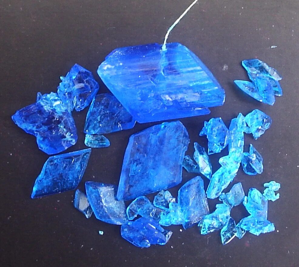 2 медный купорос. медный купорос + h2. медный купорос кристаллогидрат. Cuso4 h2o медный купорос. сульфат меди 2 и медный купорос.