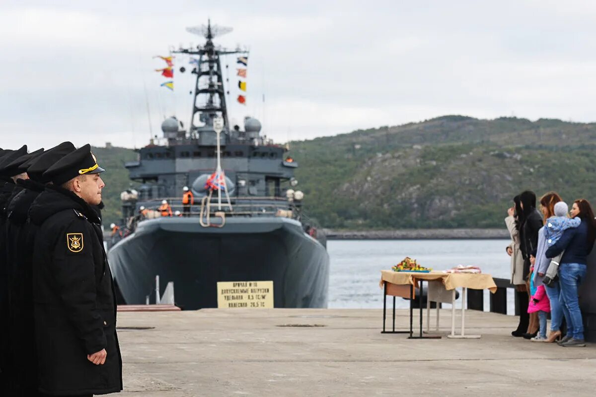 Служба в североморске. Корабль адмирал левченко в североморске. Служба в североморске. Призыв в вмф. Михаил никитович чекан.